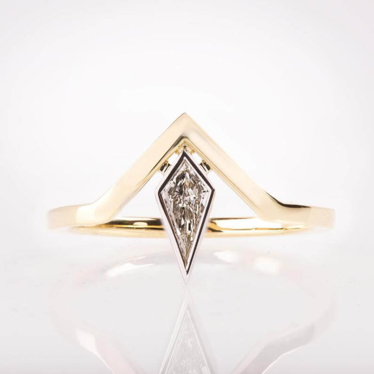 V Ring, Chevron Ring, Kite Diamond Ring, Kite Ring, Art Deco Engagement Ring, Geometric Ring, Diamond V Ring, Deltoid ring, Chevron V Ring